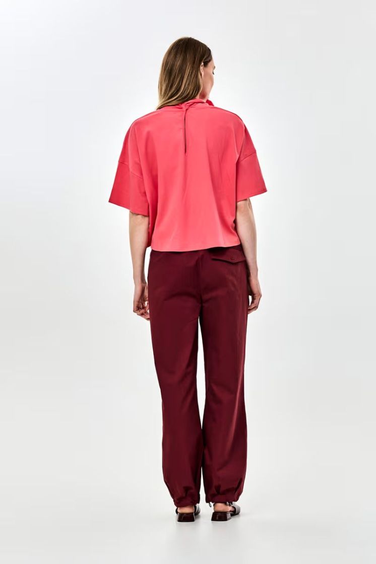 317749-RDD RED DARK wine 
