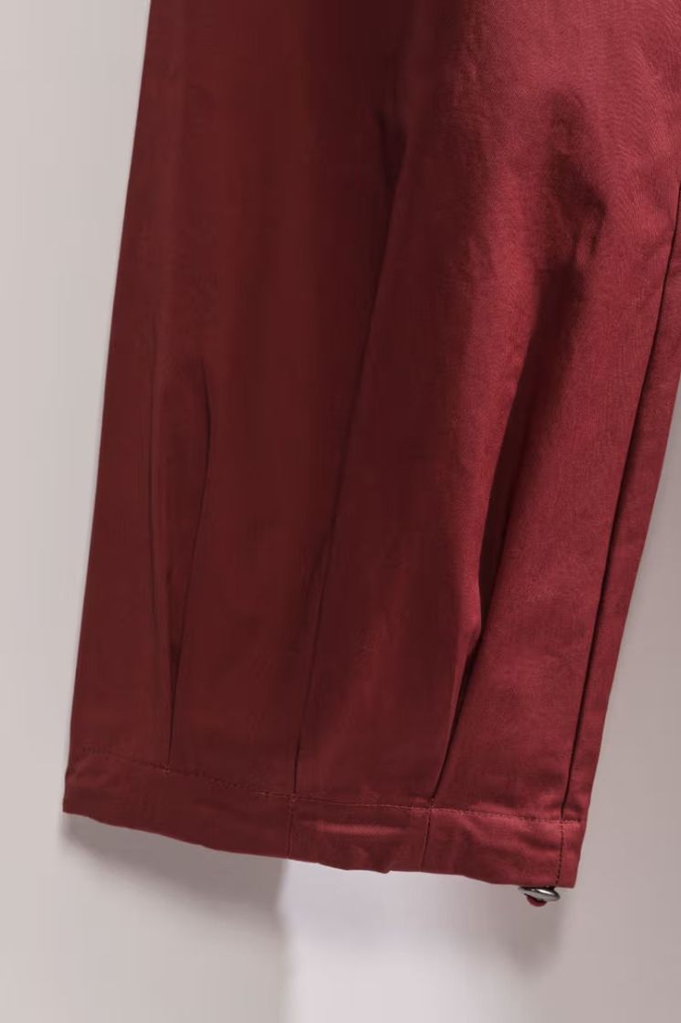 317749-RDD RED DARK wine 