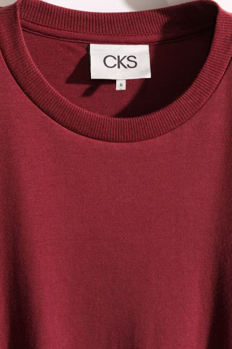 317867-RDD RED DARK wine 