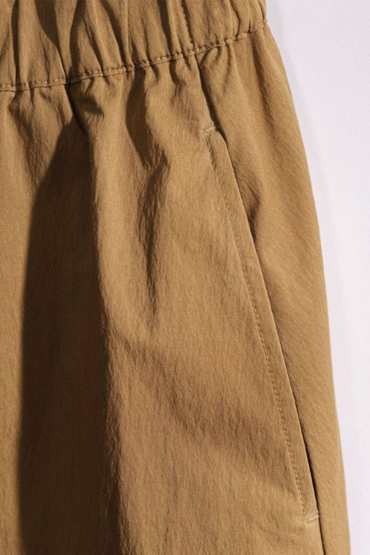 317892-GNM GREEN MEDIUM koffie