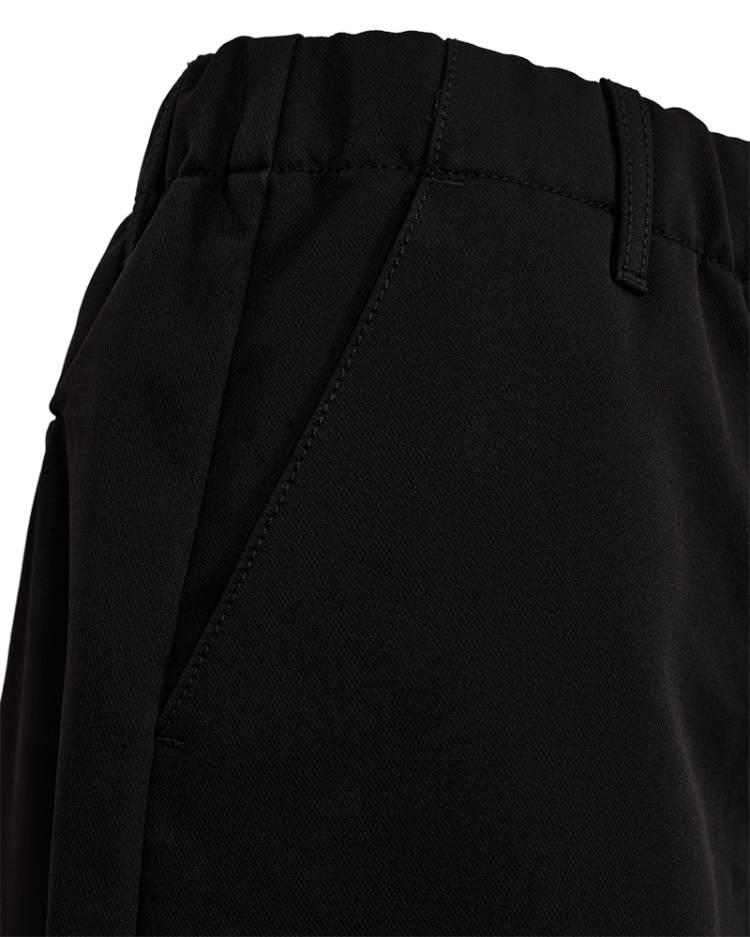 211670-BLACK