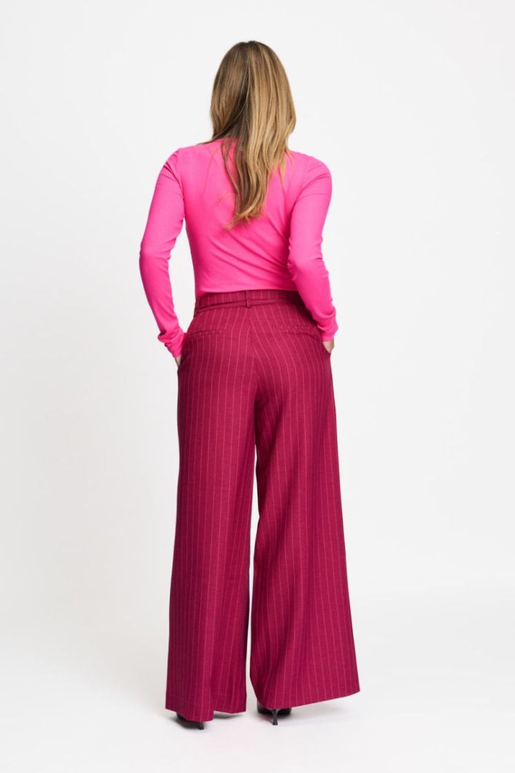 400-RED wine