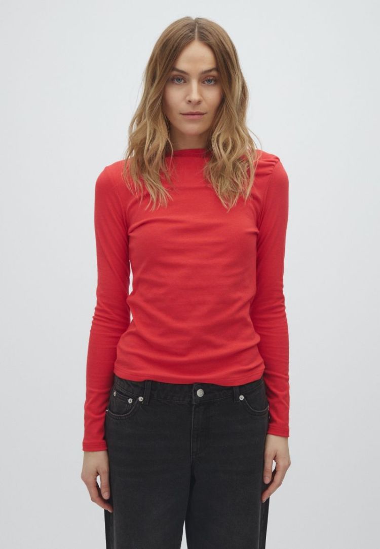 646331467-Y73 RED AURA rood 