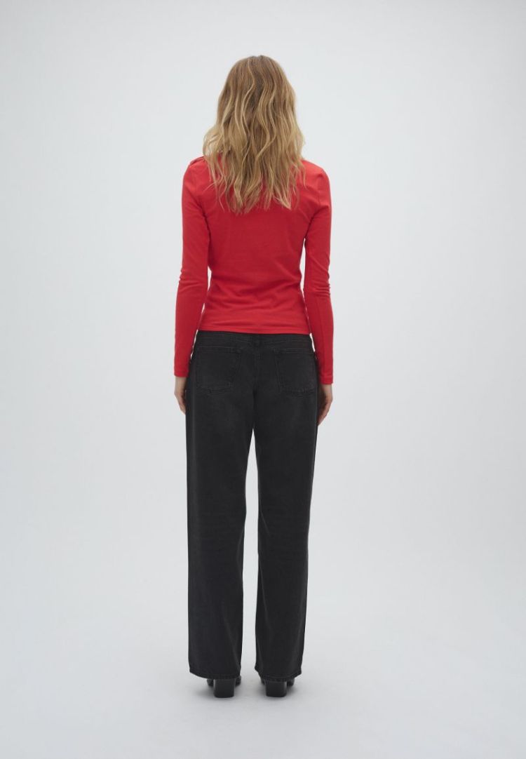 646331467-Y73 RED AURA rood 